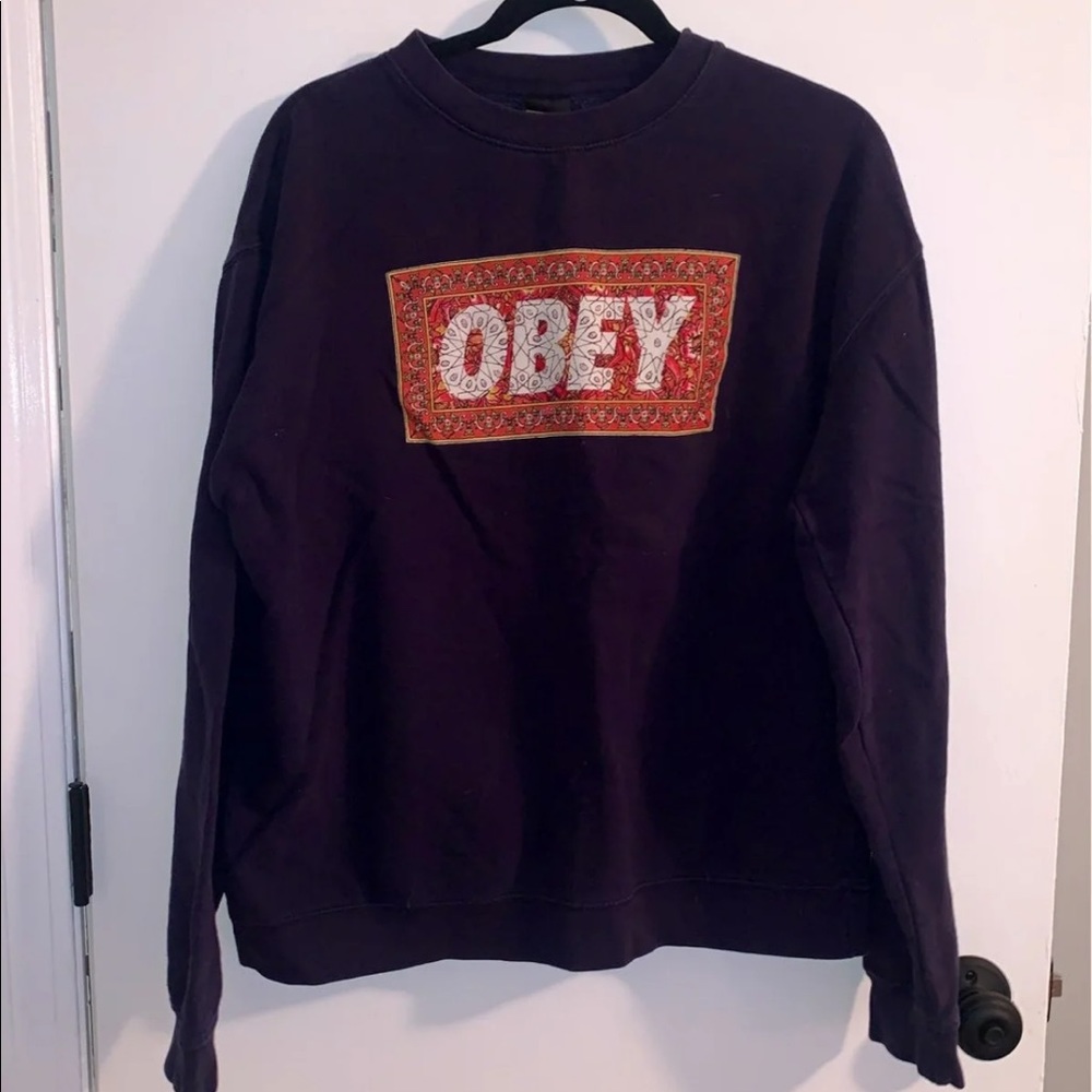 Obey crewneck sweatshirt